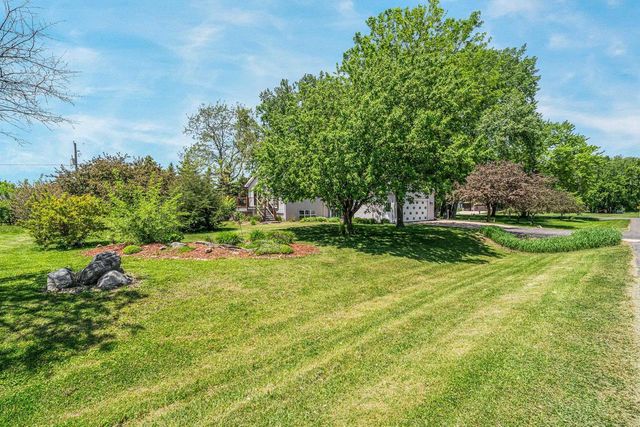 3393 HARBOR BAY ROAD, Oshkosh, WI 54901