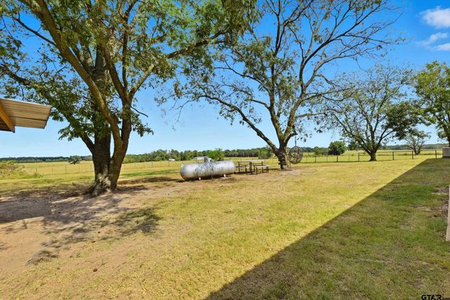 1742 SW Country Road 3055, Saltillo, TX 75478
