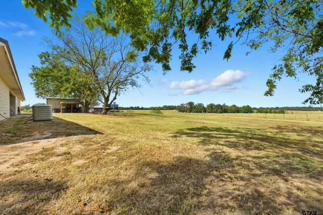 1742 SW Country Road 3055, Saltillo, TX 75478