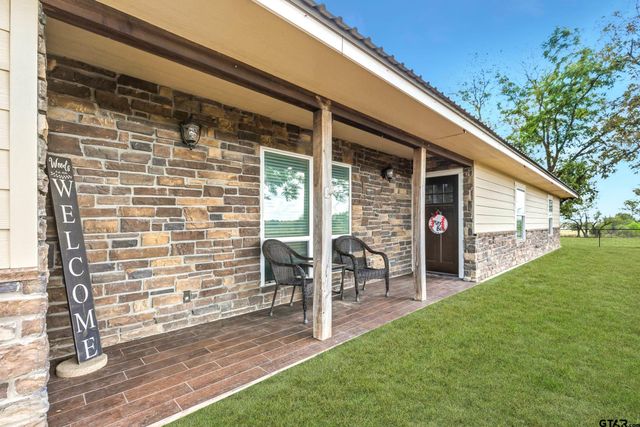 1742 SW Country Road 3055, Saltillo, TX 75478