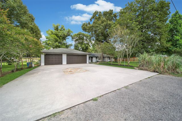 27307 Longbow Street, Magnolia, TX 77354