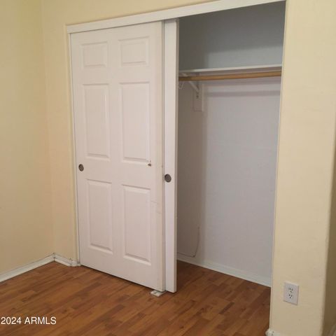 2533 W APOLLO Road, Phoenix, AZ 85041