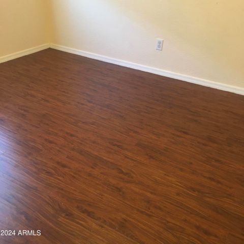 2533 W APOLLO Road, Phoenix, AZ 85041