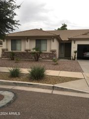 2533 W APOLLO Road, Phoenix, AZ 85041