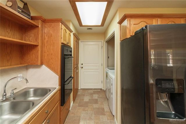 2601 E Mark Circle, Harlingen, TX 78550