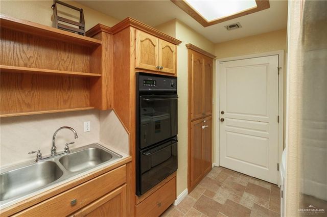 2601 E Mark Circle, Harlingen, TX 78550