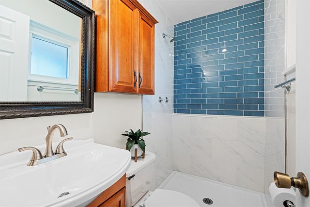 458 Woodmere Drive, Garland, TX 75043