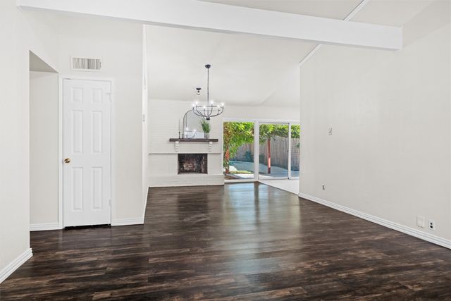 458 Woodmere Drive, Garland, TX 75043