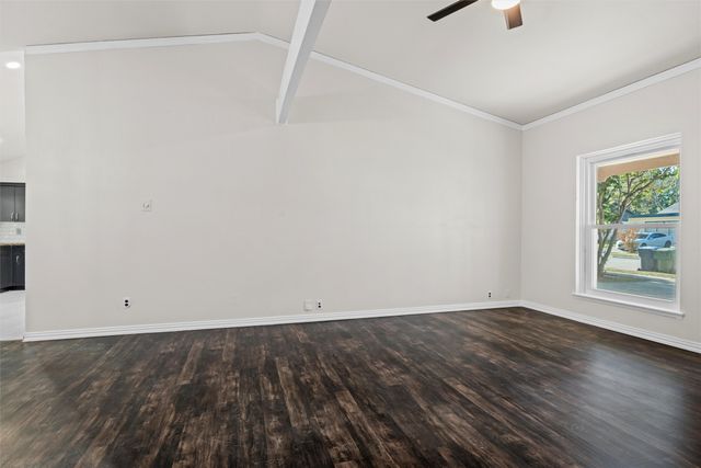 458 Woodmere Drive, Garland, TX 75043