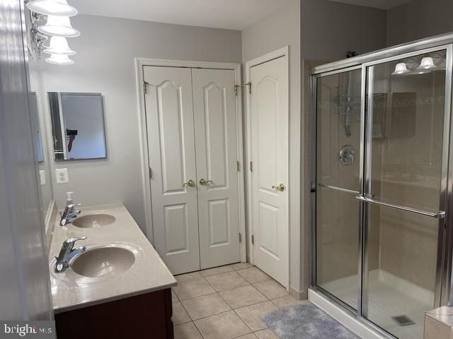 45 TUDOR CT, Marlton, NJ 08053