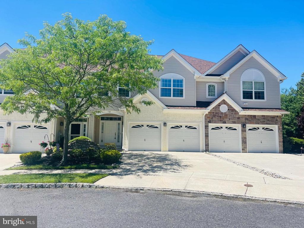 45 TUDOR CT, Marlton, NJ 08053