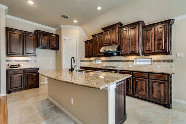 2025 Zander Drive, Frisco, TX 75036