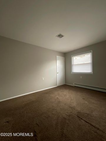 554 Jamaica Boulevard, Toms River, NJ 08757