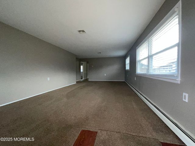 554 Jamaica Boulevard, Toms River, NJ 08757