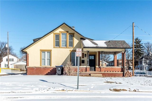 221 Broad Street, Warrensburg, MO 64093