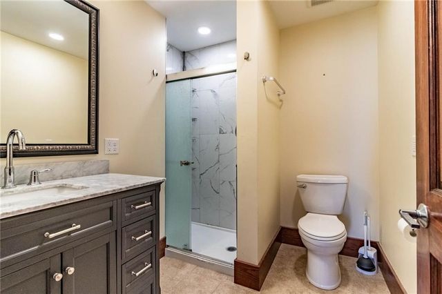 221 Broad Street, Warrensburg, MO 64093