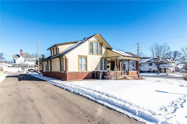 221 Broad Street, Warrensburg, MO 64093