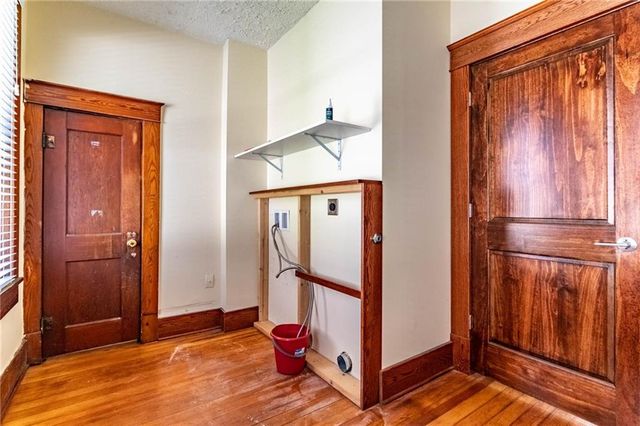 221 Broad Street, Warrensburg, MO 64093