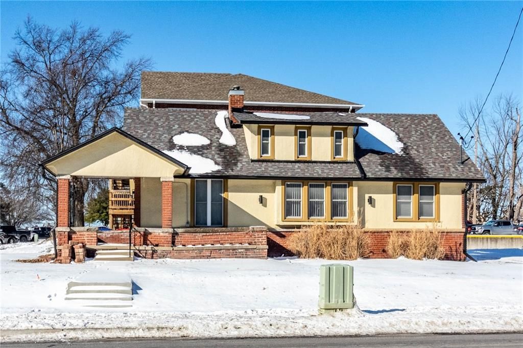 221 Broad Street, Warrensburg, MO 64093