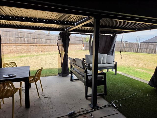 12701 NW 4th Street, Yukon, OK 73099