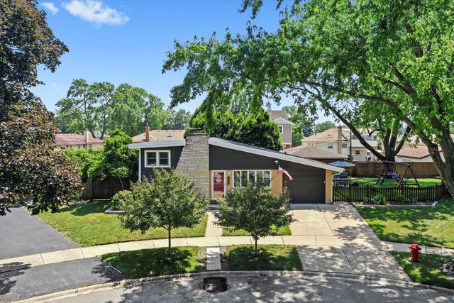 9912 S Kolmar Avenue, Oak Lawn, IL 60453