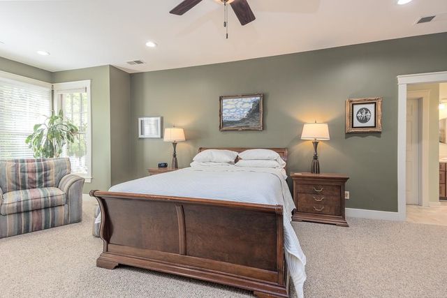 9382 RIVEREDGE DR, Memphis, TN 38018