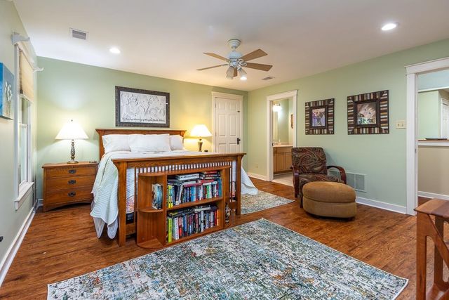 9382 RIVEREDGE DR, Memphis, TN 38018