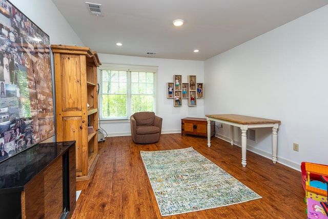 9382 RIVEREDGE DR, Memphis, TN 38018