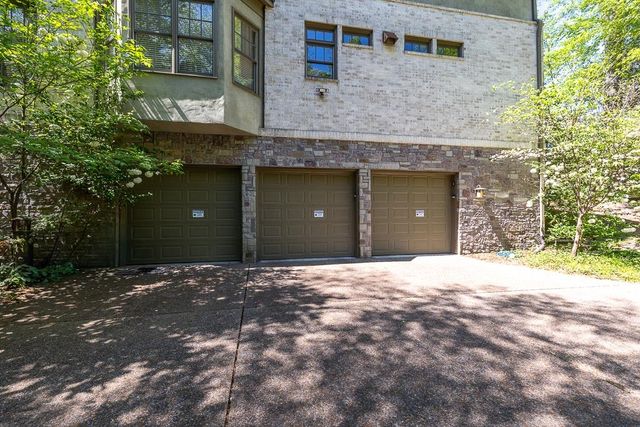 9382 RIVEREDGE DR, Memphis, TN 38018