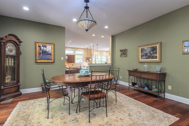 9382 RIVEREDGE DR, Memphis, TN 38018