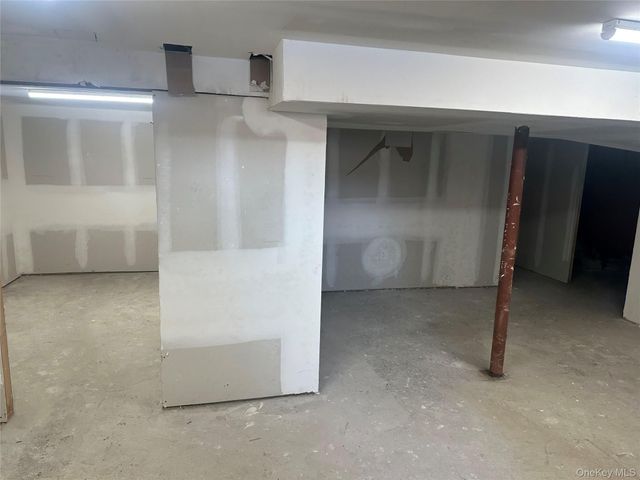 23 Hemlock Street, Wyandanch, NY 11798