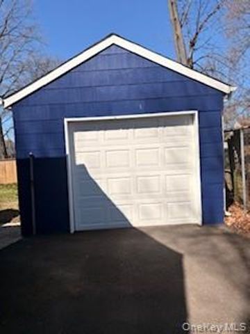 23 Hemlock Street, Wyandanch, NY 11798