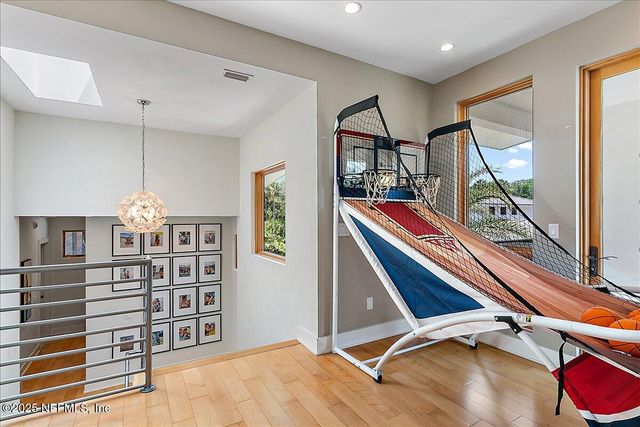 2446 SEMINOLE Road, Atlantic Beach, FL 32233