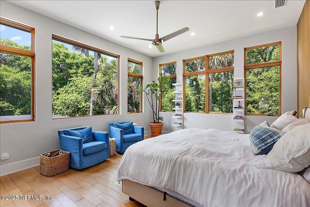 2446 SEMINOLE Road, Atlantic Beach, FL 32233