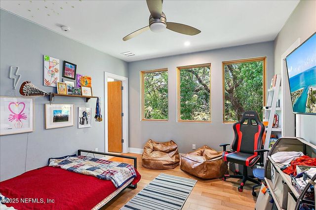 2446 SEMINOLE Road, Atlantic Beach, FL 32233