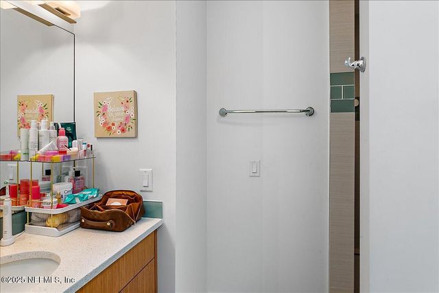 2446 SEMINOLE Road, Atlantic Beach, FL 32233