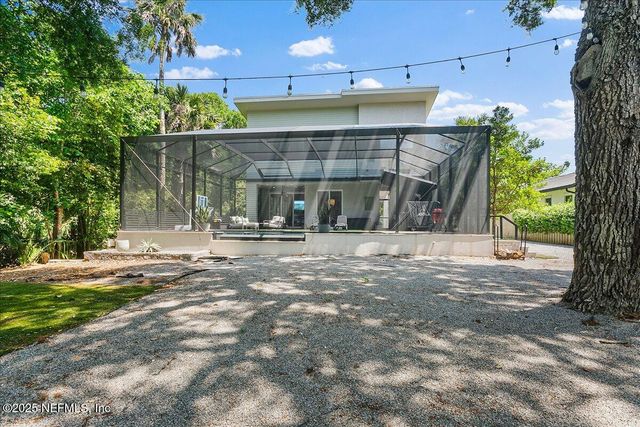 2446 SEMINOLE Road, Atlantic Beach, FL 32233