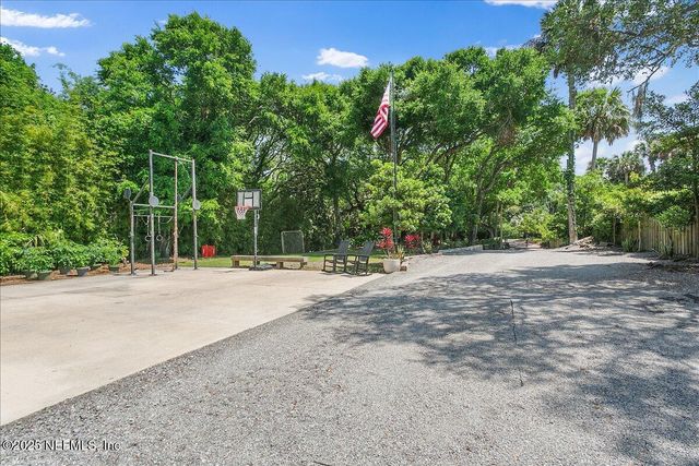 2446 SEMINOLE Road, Atlantic Beach, FL 32233