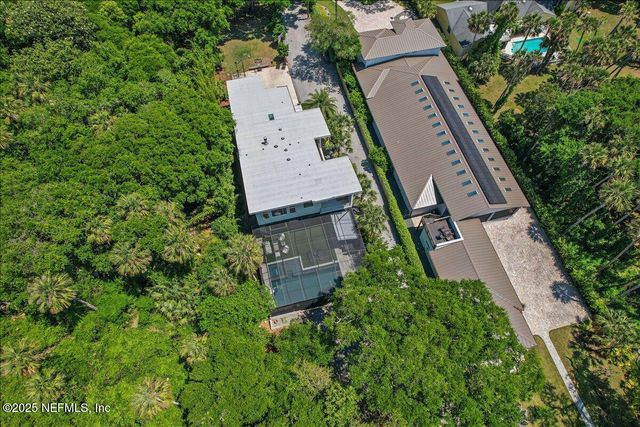 2446 SEMINOLE Road, Atlantic Beach, FL 32233