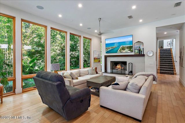 2446 SEMINOLE Road, Atlantic Beach, FL 32233