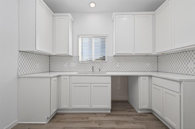 9718 Enclave Ridge Road, Willis, TX 77318