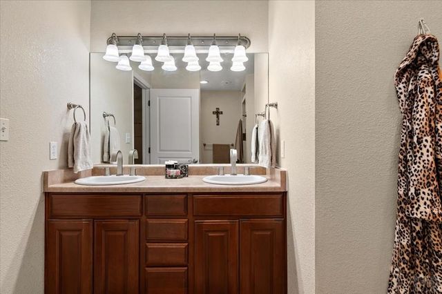 67 MacArthur Rd, Pueblo, CO 81001