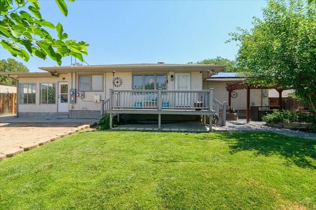 67 MacArthur Rd, Pueblo, CO 81001