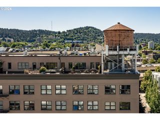 1420 Nw LOVEJOY St 703, Portland, OR 97209
