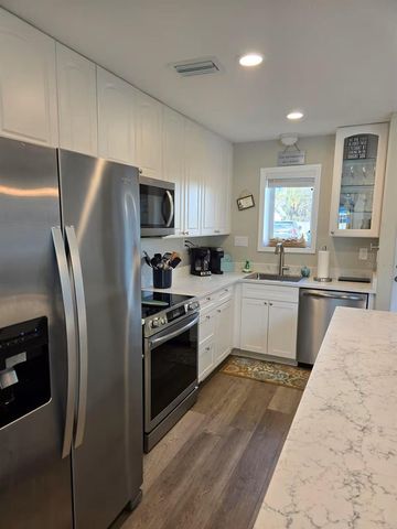 117 79TH STREET, Holmes Beach, FL 34217