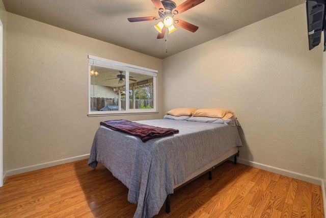 7542 Locust St, Hughson, CA 95326