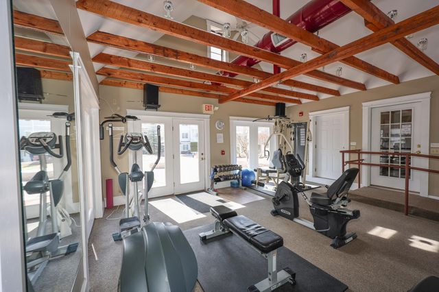 160 Daniel Webster Hwy Apt 201, Nashua, NH 03060