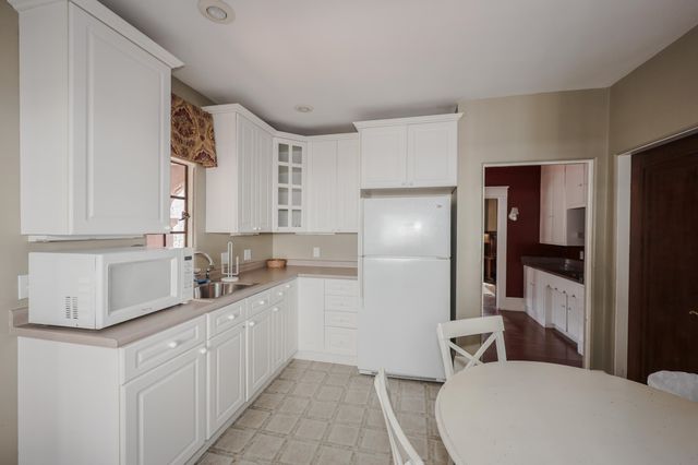 160 Daniel Webster Hwy Apt 201, Nashua, NH 03060