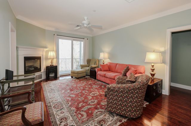 160 Daniel Webster Hwy Apt 201, Nashua, NH 03060