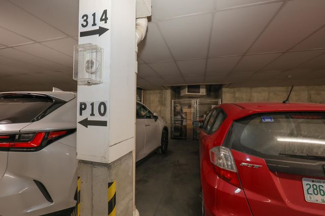 160 Daniel Webster Hwy Apt 201, Nashua, NH 03060